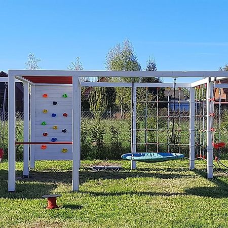 Osada Szwedzka Domek Plus Русиново Экстерьер фото